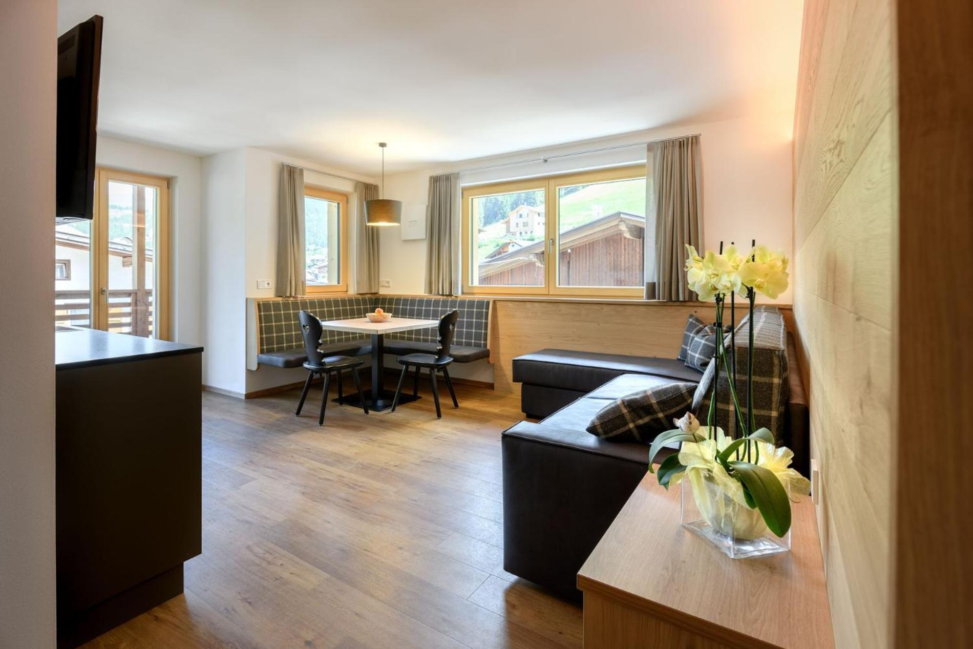 Apartments Burvel Selva di Val Gardena Habitación foto