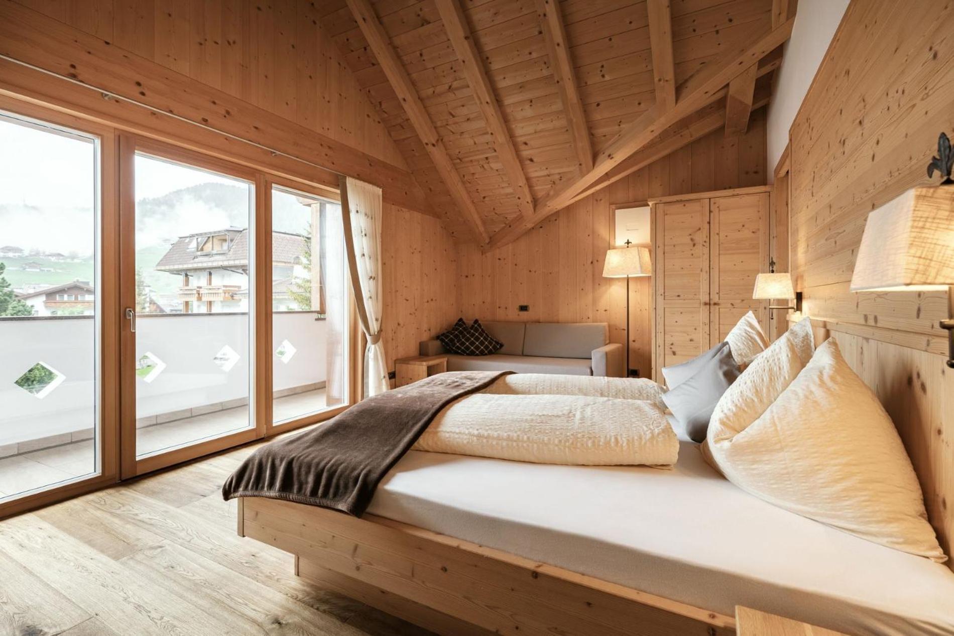 Apartments Burvel Selva di Val Gardena Habitación foto